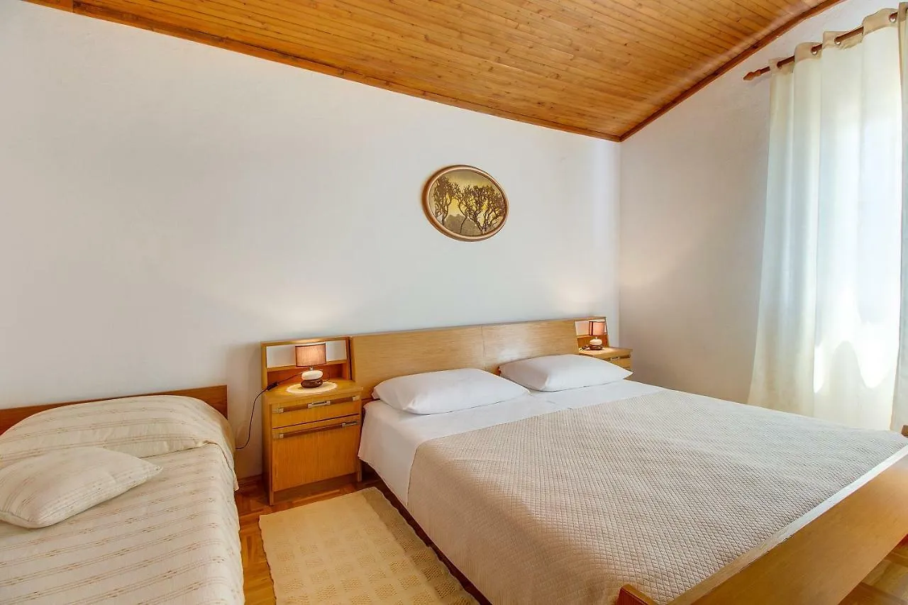 Apartments Anica Mali Losinj