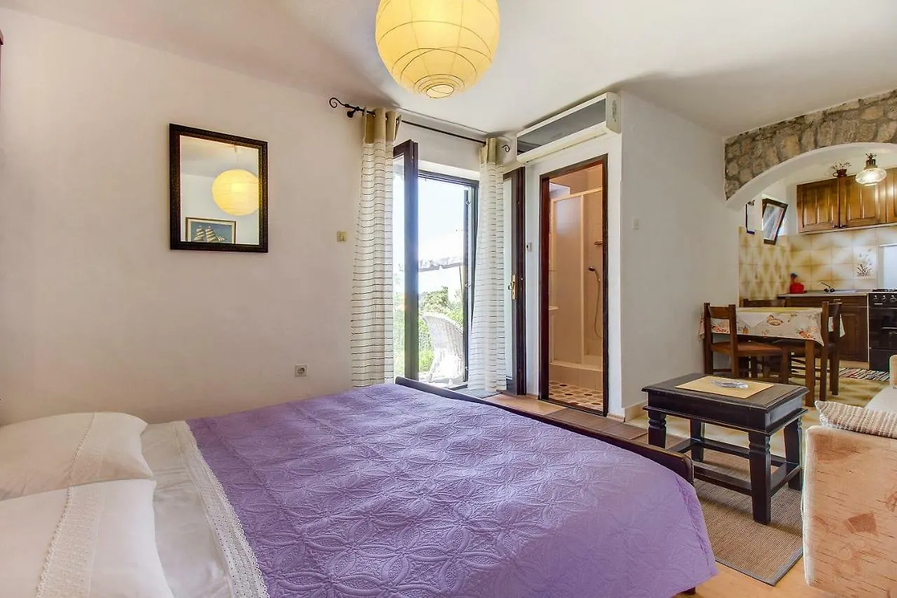 Apartments Anica Mali Losinj
